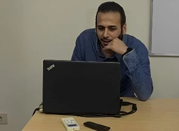 contact img